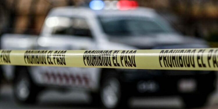 Abandonan 3 cuerpos desmembrados frente a supermercado en Acapulco