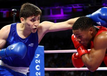 Marco Verde pasa a Cuartos en boxeo y está a un paso de medalla