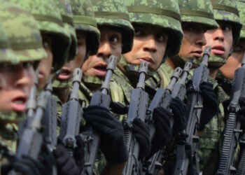 Sinaloa: arriban 200 soldados para reforzar seguridad tras detención del Mayo Zambada