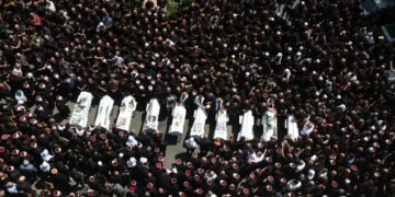 El bombardeo de Hezbollah que mató a 12 menores de edad en Israel agrava el riesgo de una guerra total en la frontera libanesa