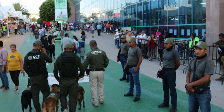 Durante el primer fin de semana de la FENAPO, se arrestaron 10 personas