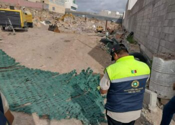 Una fuerte explosión ocurrió en una obra cerca del Hospital Lomas y causó heridas a dos personas