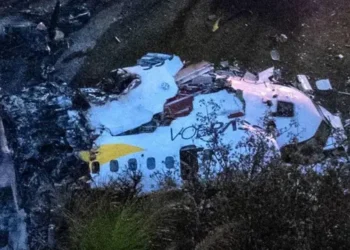 Su labor consistía en rescatar personas. Perdieron las suyas en un accidente de avión en Brasil