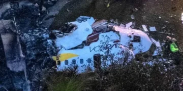 Su labor consistía en rescatar personas. Perdieron las suyas en un accidente de avión en Brasil