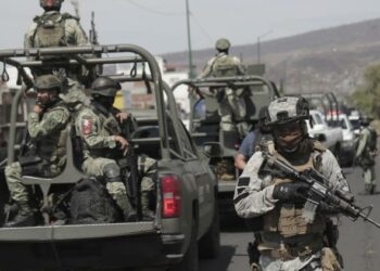 Tres sicarios son abatidos por soldados en la base de las ‘autodefensas’ en Michoacán