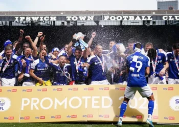 Tres equipos ascendidos que intentarán sobrevivir en la Premier League