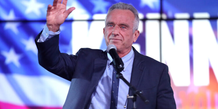 Una jueza elimina a Robert Kennedy Jr. de la lista de candidatos en Nueva York por mentir sobre su dirección