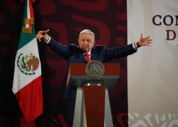 AMLO busca maximizar su último mes en el cargo con la “supermayoría” en el Congreso de México
