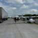 Un piloto tuvo que hacer un aterrizaje de emergencia con su avioneta en una carretera en Tala, Jalisco