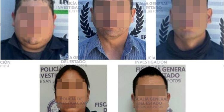 5 policías de Matehuala son detenidos por abuso de autoridad