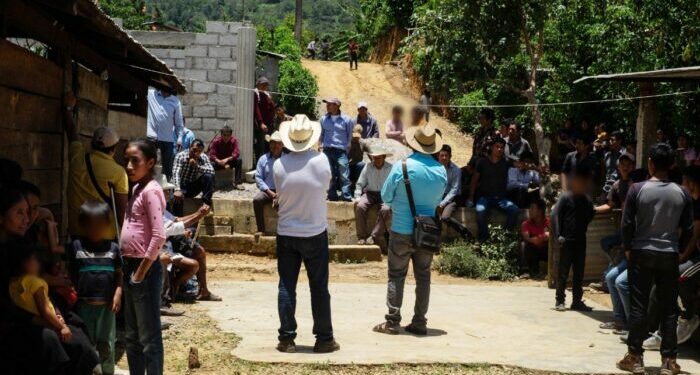 Conflictos, obstrucciones y ataque a helicóptero a una semana de una votación especial en Chiapas