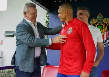 Tras el posible llamado de ‘Chicharito’ Hernández a la Selección Mexicana, David Faitelson explota