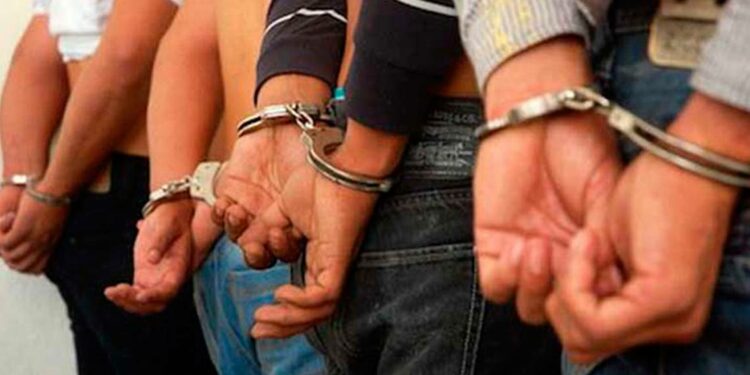 Durante el fin de semana, 48 personas sospechosas de estar involucradas en actividades relacionadas con el narcotráfico fueron puestas a disposición de un juez