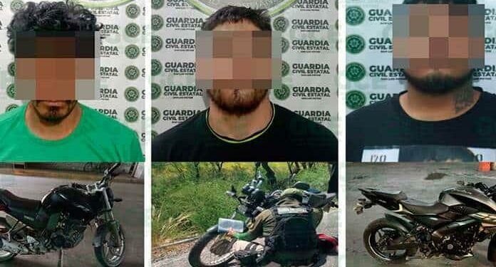 Detienen a 3 individuos por el delito de robo de vehículos