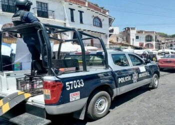 Detienen al secretario de Seguridad de Taxco y otros 57 policías municipales