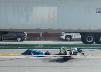 Un motociclista falleció luego de ser atropellado en Avenida Industrias.