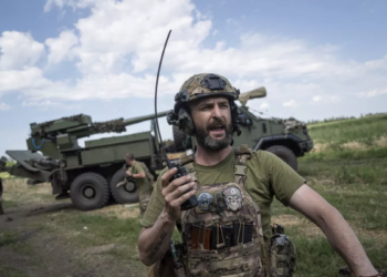 Por temor a una guerra más extensa con Rusia, los países de Europa buscan más reclutas o recurren al servicio militar obligatorio
