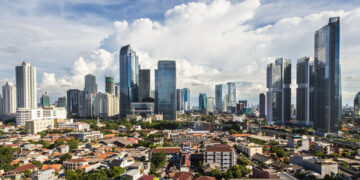 Cómo es la gran ciudad que Indonesia está construyendo en la selva y por qué están dejando Yakarta
