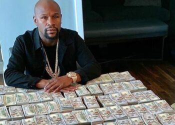 Un joyero revela cuánto vale el tesoro millonario de Floyd Mayweather y cuáles son sus joyas favoritas