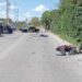 Fallece una persona que conducía una moto en un grave accidente con una camioneta