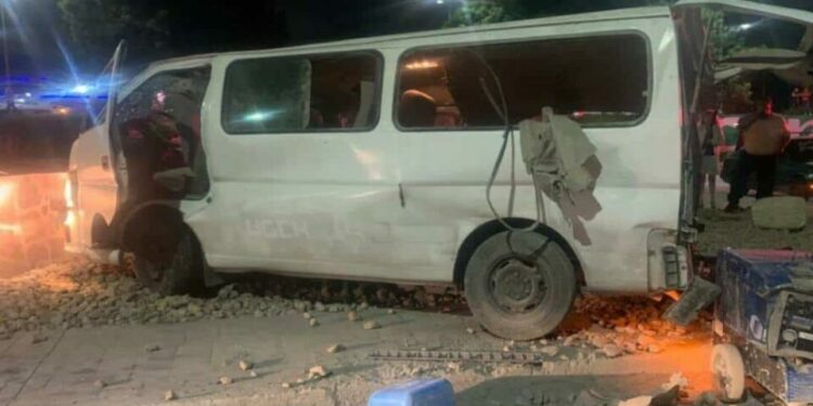 Una persona falleció y dos resultaron heridas en un accidente de tráfico en el Río Santiago