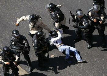 El régimen de Maduro desplegó drones sobre Caracas para vigilar e infundir terror a los ciudadanos que salgan a protestar