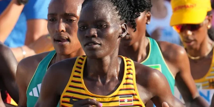 Falleció la maratonista Rebecca Cheptegei; su pareja le prendió fuego