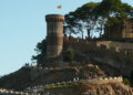 Mexicana fallece tras caer por un precipicio en el Castillo de Tossa de Mar, ubicado en Cataluña.