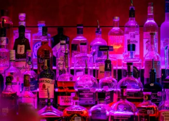 Se prohíbe la venta de alcohol a personas que se encuentren en estado de embriaguez avanzado