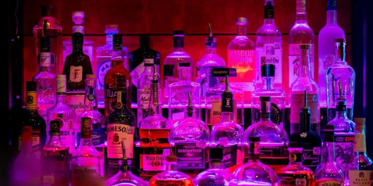 Se prohíbe la venta de alcohol a personas que se encuentren en estado de embriaguez avanzado