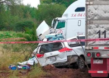 Accidente vial causa la muerte de cuatro potosinos que se dirigían a Mazatlán