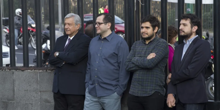 AMLO confirma que su hijo Andrés tiene ambiciones de liderar Morena
