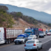 Sujetos armados realizan asalto masivo a automovilistas en carretera de Chiapas