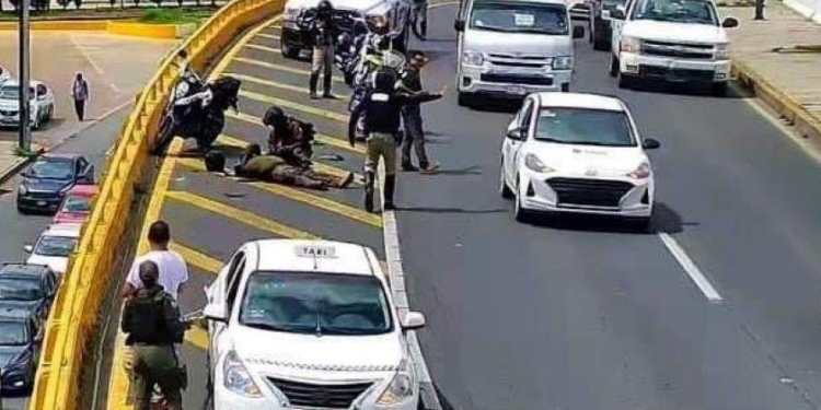 Guardia Civil se vio implicado en un incidente en la carretera Salvador Nava