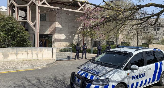 Un chico de 12 años hiere con un cuchillo a 6 compañeros en una escuela de Portugal; uno se encuentra en estado crítico