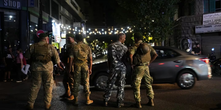 Nueva detonación de beepers: 9 personas fallecidas y 300 heridas luego de un atentado en Líbano