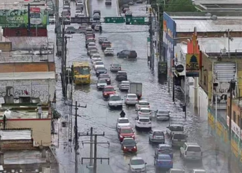 Sanciones de hasta dos mil pesos por escapar en dirección opuesta durante las inundaciones en San Luis Potosí