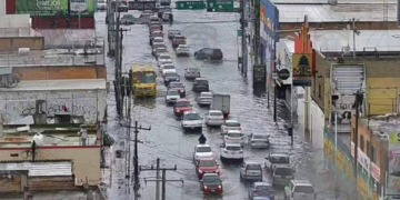 Sanciones de hasta dos mil pesos por escapar en dirección opuesta durante las inundaciones en San Luis Potosí