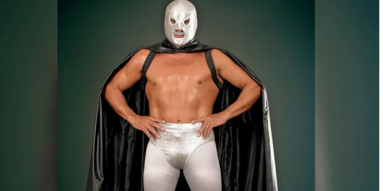 El deseo de El Hijo del Santo es crear una serie bioserie sobre su padre