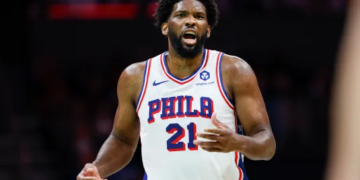 En la NBA, Embiid firma una extensión de contrato con los 76ers por un total de tres años y una suma impresionante de 193 millones de dólares