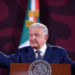 Me lanzaron botella porque están enojados.- AMLO