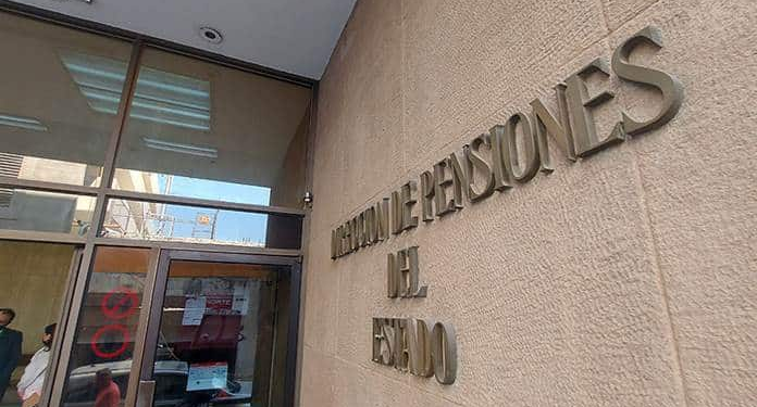Los implicados en el desfalco de pensiones ofrecen reembolsar más de 200 mdp: FGE