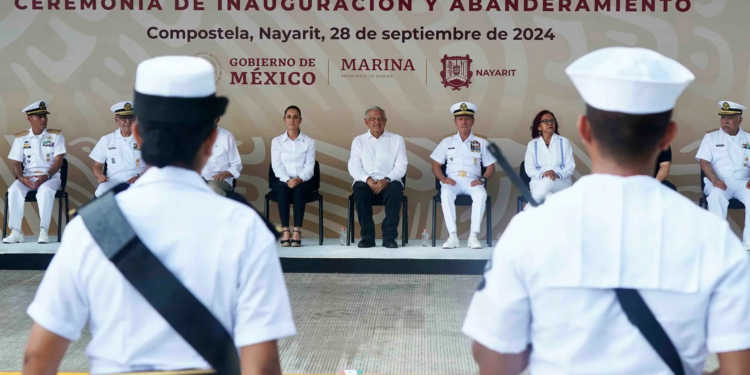 La gira de López Obrador concluye con la inauguración de una base naval sin ninguna declaración de Claudia Sheinbaum