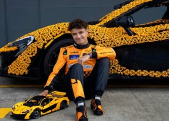 VIDEO | Lando Norris dio su veredicto sobre el auto McLaren hecho con 342.817 piezas de Lego
