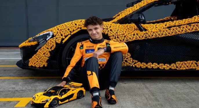 VIDEO | Lando Norris dio su veredicto sobre el auto McLaren hecho con 342.817 piezas de Lego