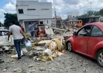 Una explosión en Reynosa deja personas lesionadas y daños en casas cerca de una escuela secundaria
