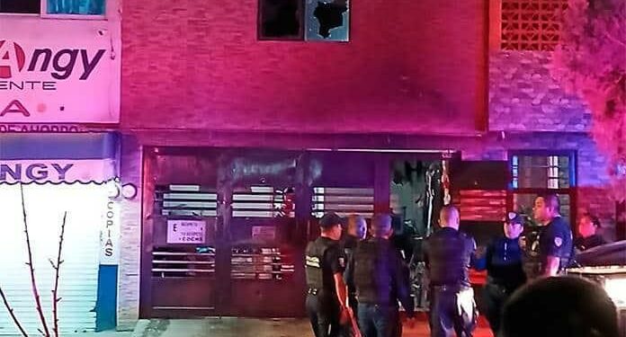 Una pelea entre vecinos en la Simón Díaz terminó con una persona herida y una casa incendiada