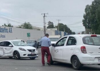 Ocurre fuerte accidente en la entrada de Las Mercedes