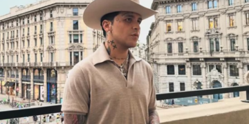 Se revela la razón detrás del ingreso de emergencia de Christian Nodal al hospital