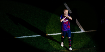 Entre lágrimas, Andrés Iniesta anuncia su retiro del fútbol profesional